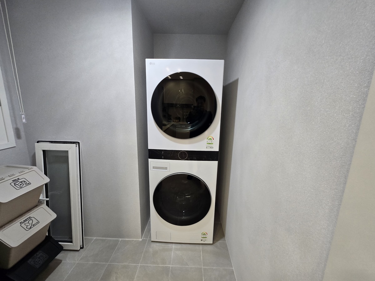 펜트리신발장욕실1